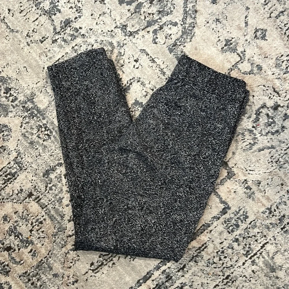 Lululemon On The Fly Pant Feathered Jacquard Black White / Black